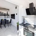 Amazing In With Kitchen * Tinj