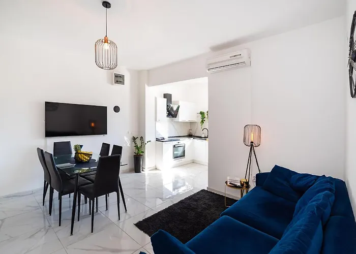 Апартаменты Amazing In With Kitchen Tinj