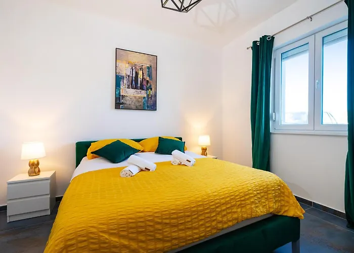 Amazing In With Kitchen