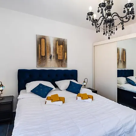 Amazing In With Kitchen