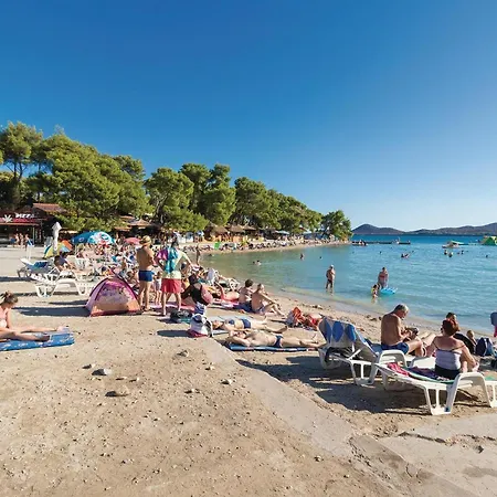 Apartman Amazing In With Kitchen Tinj