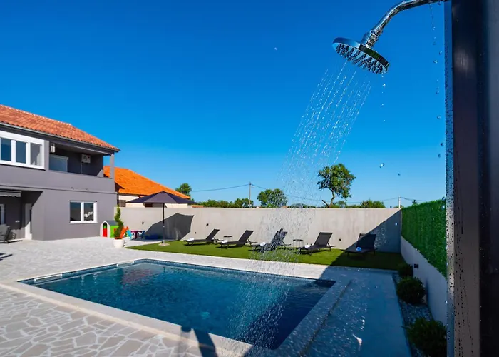 Amazing In With Kitchen * Tinj